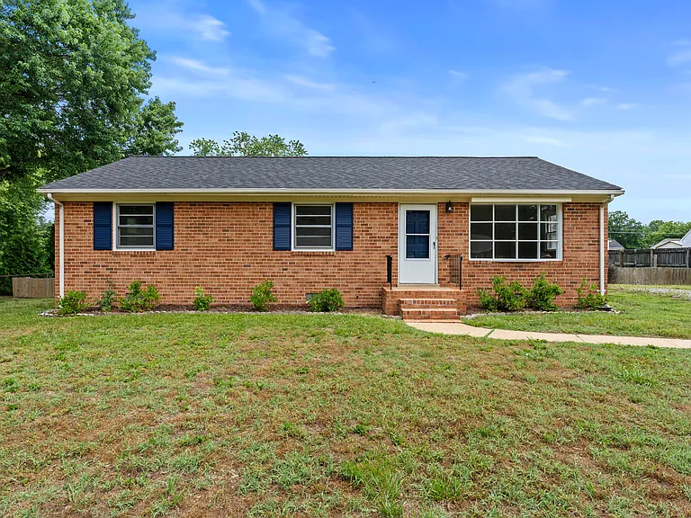 8327 Sherton Dr — Photo 4
