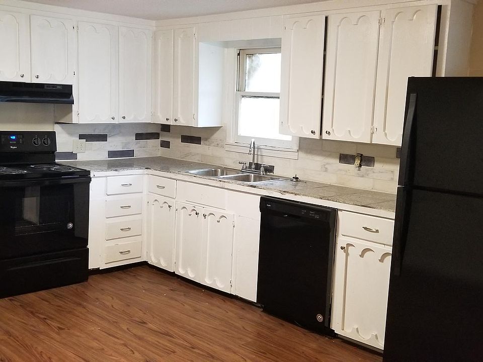 1st image of 1117 E Nettie Ave