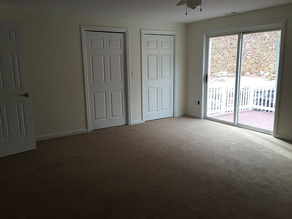 2nd image of 30 Heathrow Ave