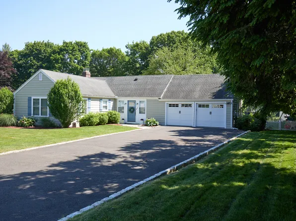 5 Stonybrook Road, Norwalk, CT 06851