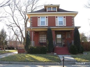 316 S Oakdale Ave, Salina, KS 67401
