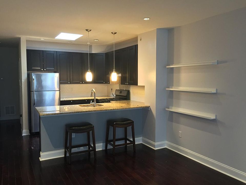 1st image of 1107 S 2nd St Fl 3