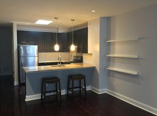 1107 S 2nd St FL 3, Philadelphia, PA 19147