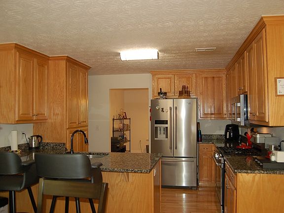 3rd image of 456 Quail Cove Cir