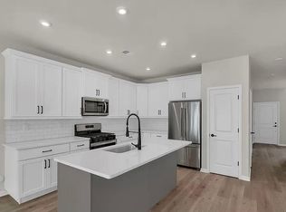 6 Chapel Ln, Wall, NJ 07753