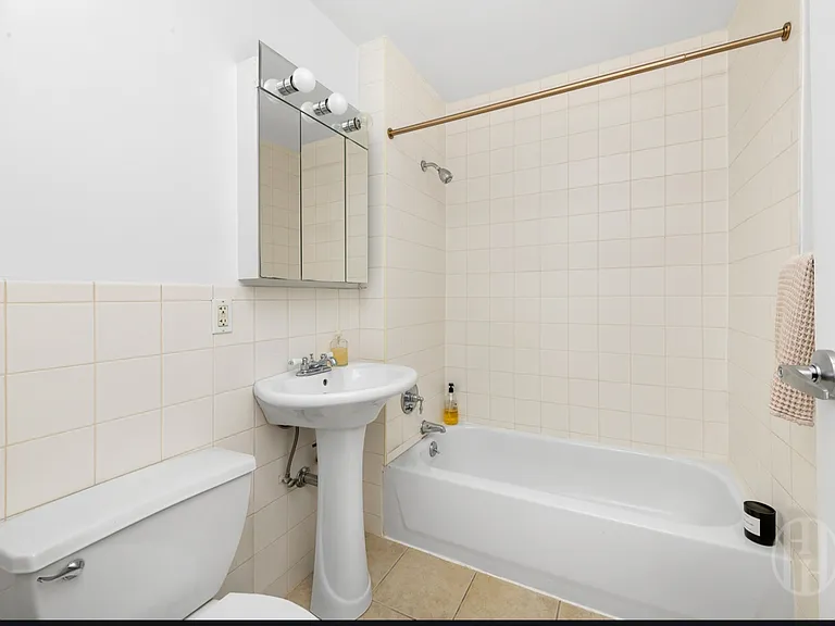 352 Cathedral Pkwy #12C — Photo 9
