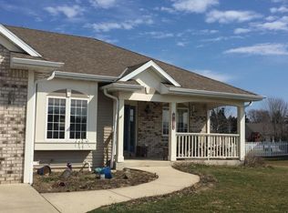 1628 Dustir Dr, Racine, WI 53402