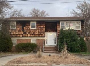 744 Monmouth Pkwy, Middletown, NJ 07748