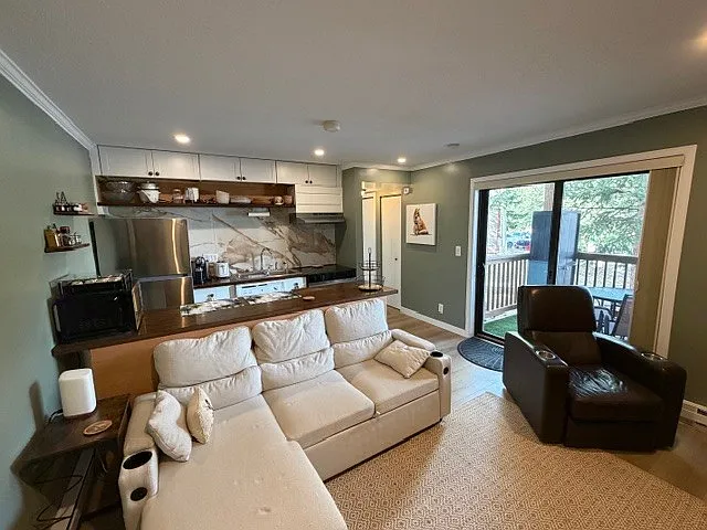 1 bed, 436 sqft, $2,450 — Photo 3
