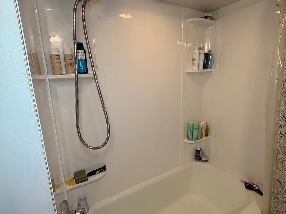 6 Kendall Ave #2