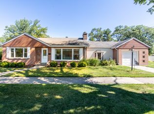 2020 Cherry St, Park Ridge, IL 60068