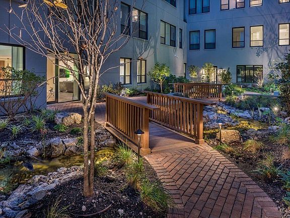 2nd image of 416 W 52nd St #609N