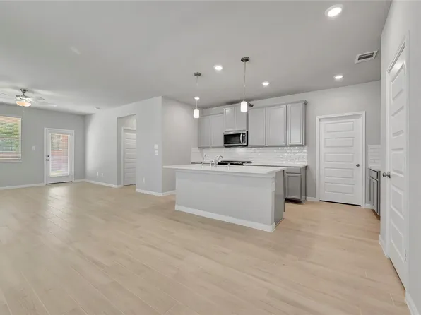 420 Sunrise Rnch, Montgomery, TX 77316