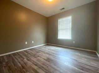 109 Willow Dr, Guyton, GA 31312