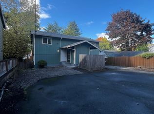 8211 SE 8th Ave, Portland, OR 97202