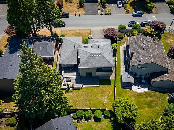 2nd image of 11663 Ridgecrest Dr