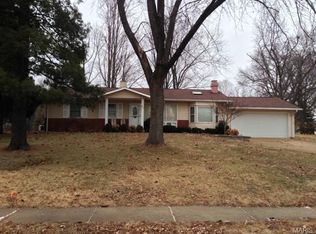 807 Streiff Ln, Ballwin, MO 63011