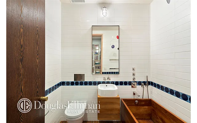Sold by Douglas Elliman | media 20