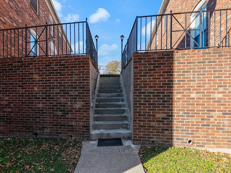 4058 Massie Ave #4 — Photo 25