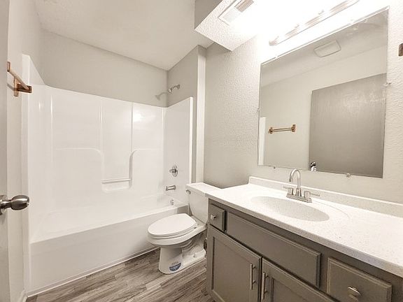 2nd image of 304 N 3rd St #Efafcdab9
