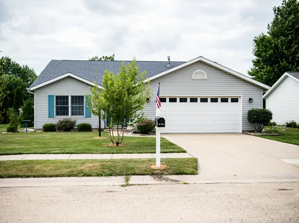 2107 10th Ave, Sterling, IL 61081