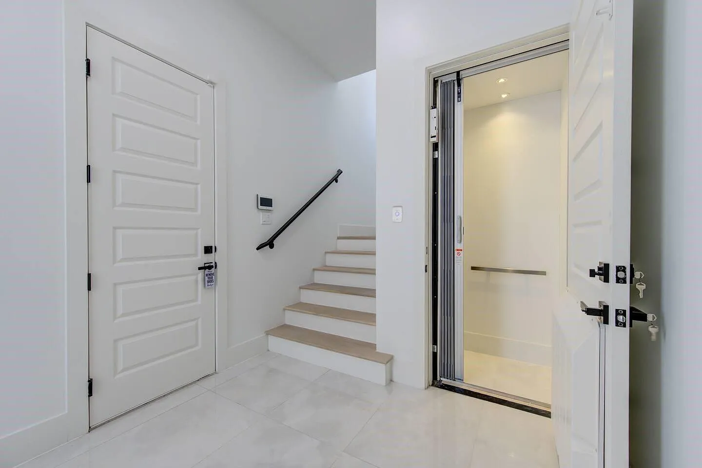 3 bed, 3.5 bath, 2542 sqft, $7,000 — Photo 4