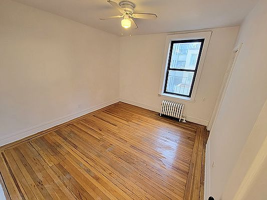 4th image of 647 W 169th St #3A
