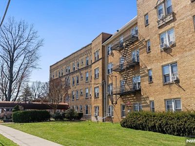 218 Broad Ave APT BC, Leonia, NJ, 07605