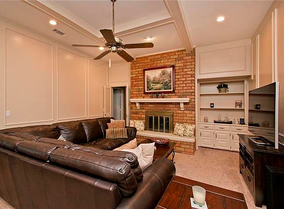 3rd image of 3905 Carrizo Dr