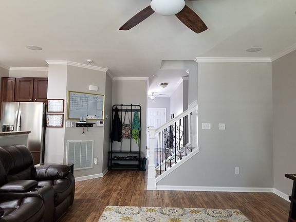4th image of 117 Kenneth Ct