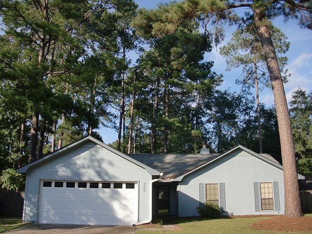 1st image of 2407 Lowndes Dr