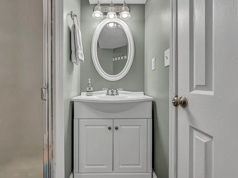 1237 Giesse Dr — Photo 22