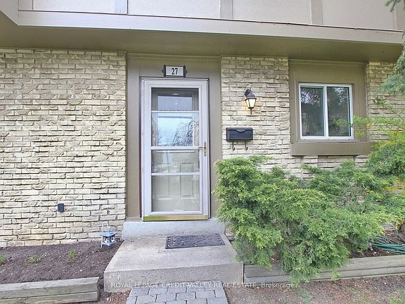 4th image of 57 Hansen Rd N #27