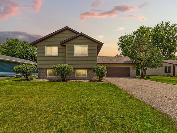2nd image of 105 Martin Cir