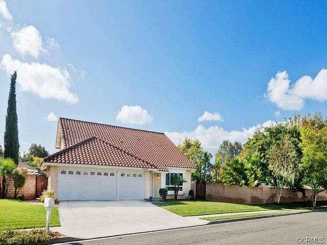 1st image of 24762 Paseo Vendaval