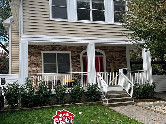 2nd image of 302 S Highland St