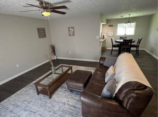 607 Jackson St #A, Edna, TX 77957