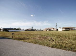125 NE 12th Ter, Cape Coral, FL 33909