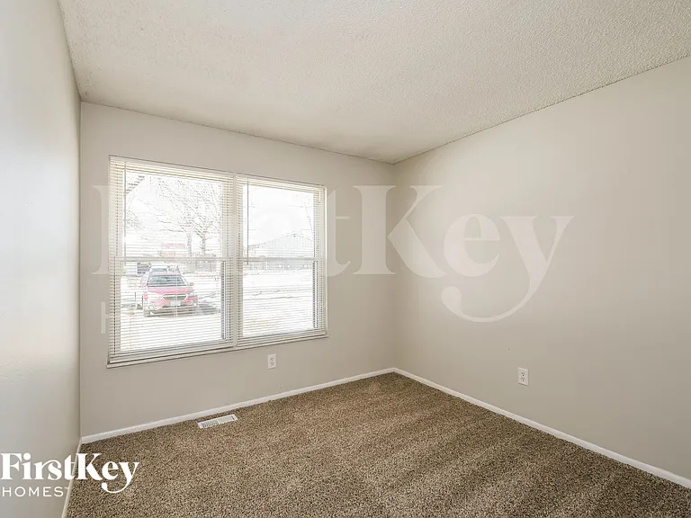 2485 Jenkee Dr — Photo 16
