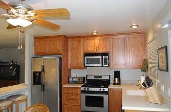 2nd image of 1160 Price St