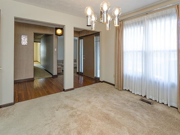 4th image of 11431 E Creekwood Cir