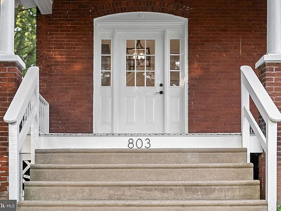 2nd image of 803 Prospect Ave