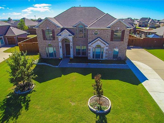 2nd image of 1206 Shadow Hills Dr