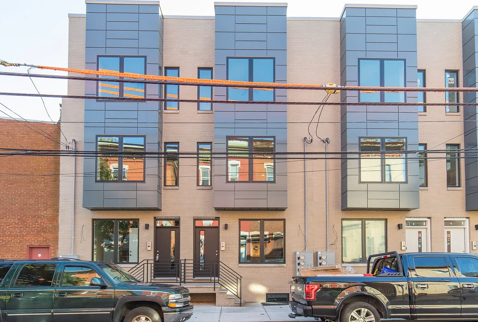 2412 Master St — Photo 1