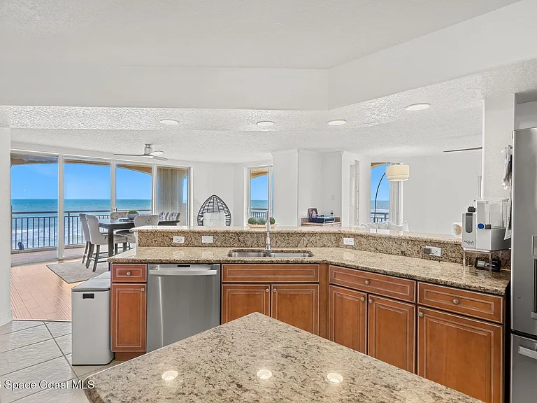 1095 Highway A1A #2502 — Photo 33