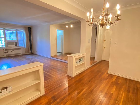 4th image of 112-50 78th Ave #2C
