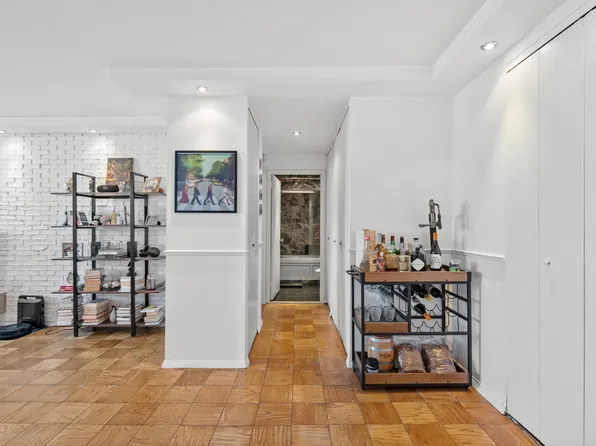 345 East 93rd Street image 9 of 13