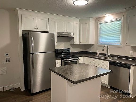 2nd image of 802 Spencer Rd NE #1