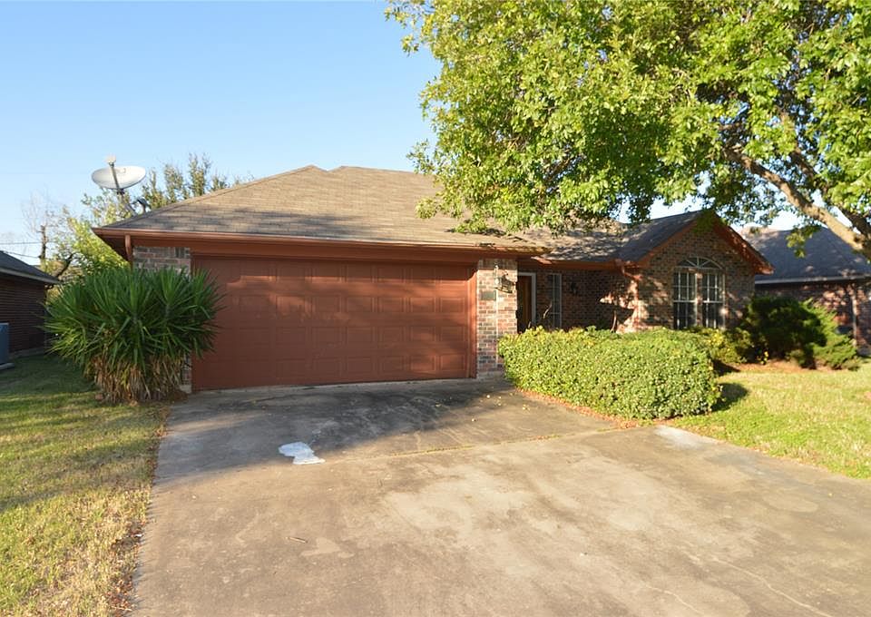 1st image of 2506 39th Ave N