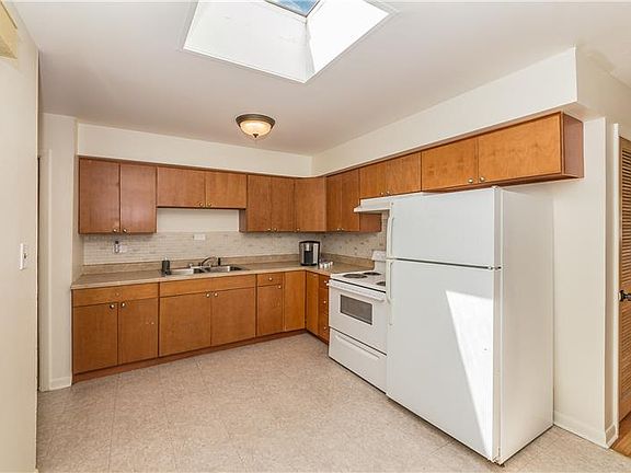 3rd image of 5033 N Harlem Ave #2